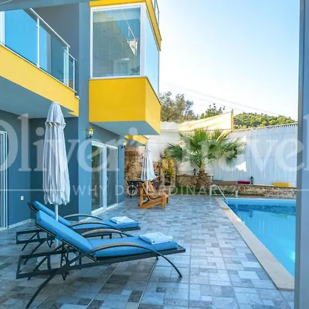 Sleeps 2 With Pool Air Con And Wifi * Kalkan